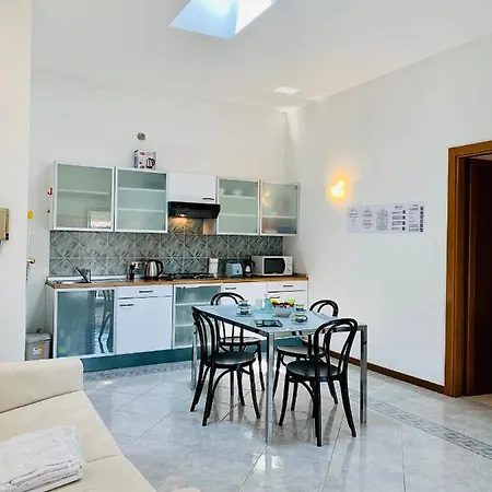 Lello Apt Sirmione Apartmán *
