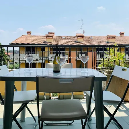 Lello Apt Sirmione