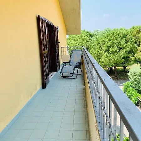 Lello Apt Sirmione דירה